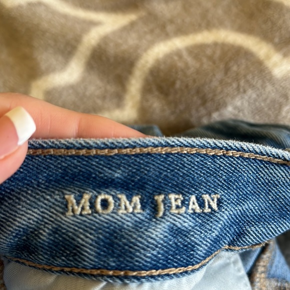 American Eagle mom jeans - Picture 4 of 4